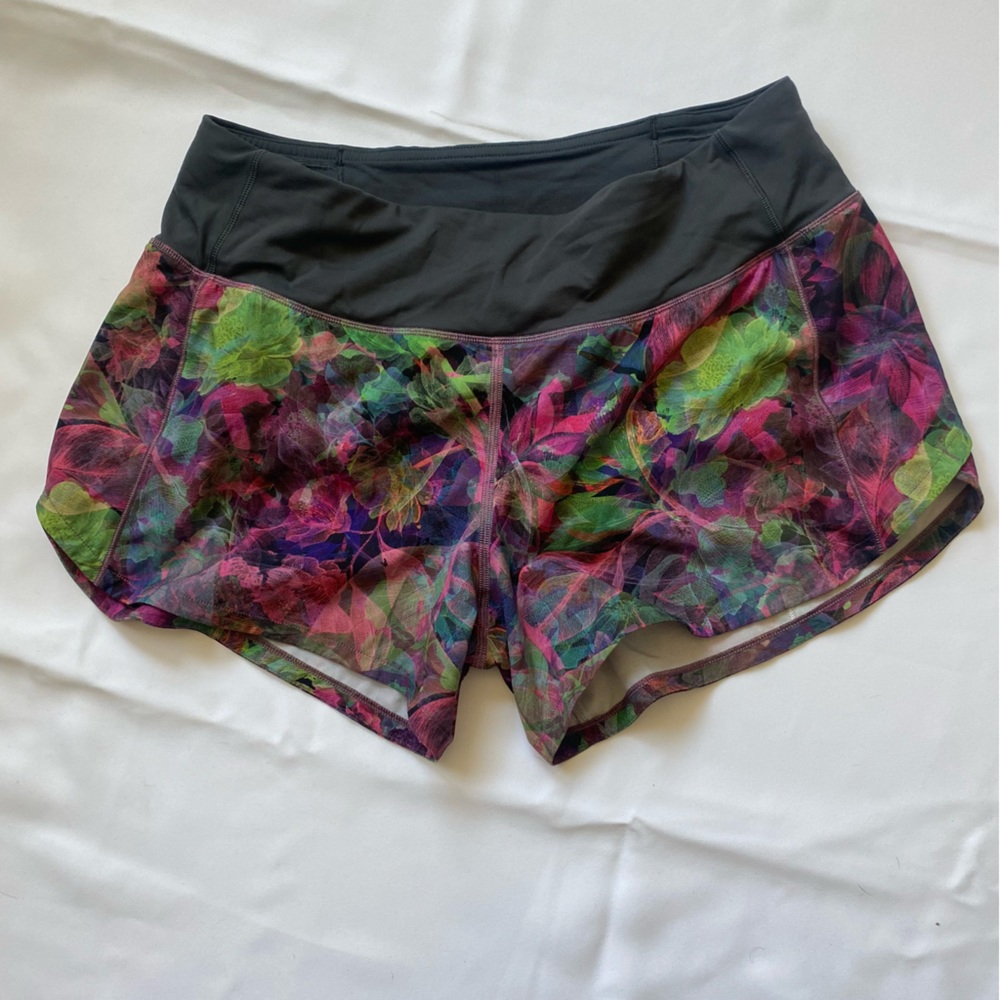 Lululemon speed Up Mid-Rise Lined Short 4”